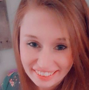 Meet your Posher, Cassandra